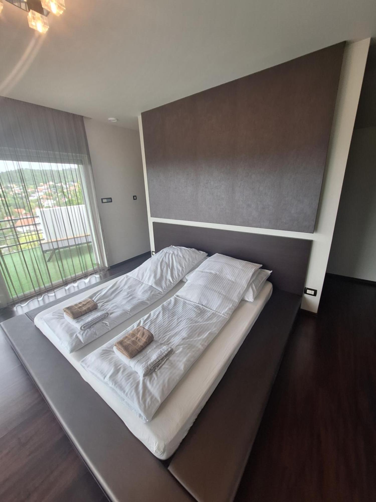Private Family Villa 布道尔斯 外观 照片