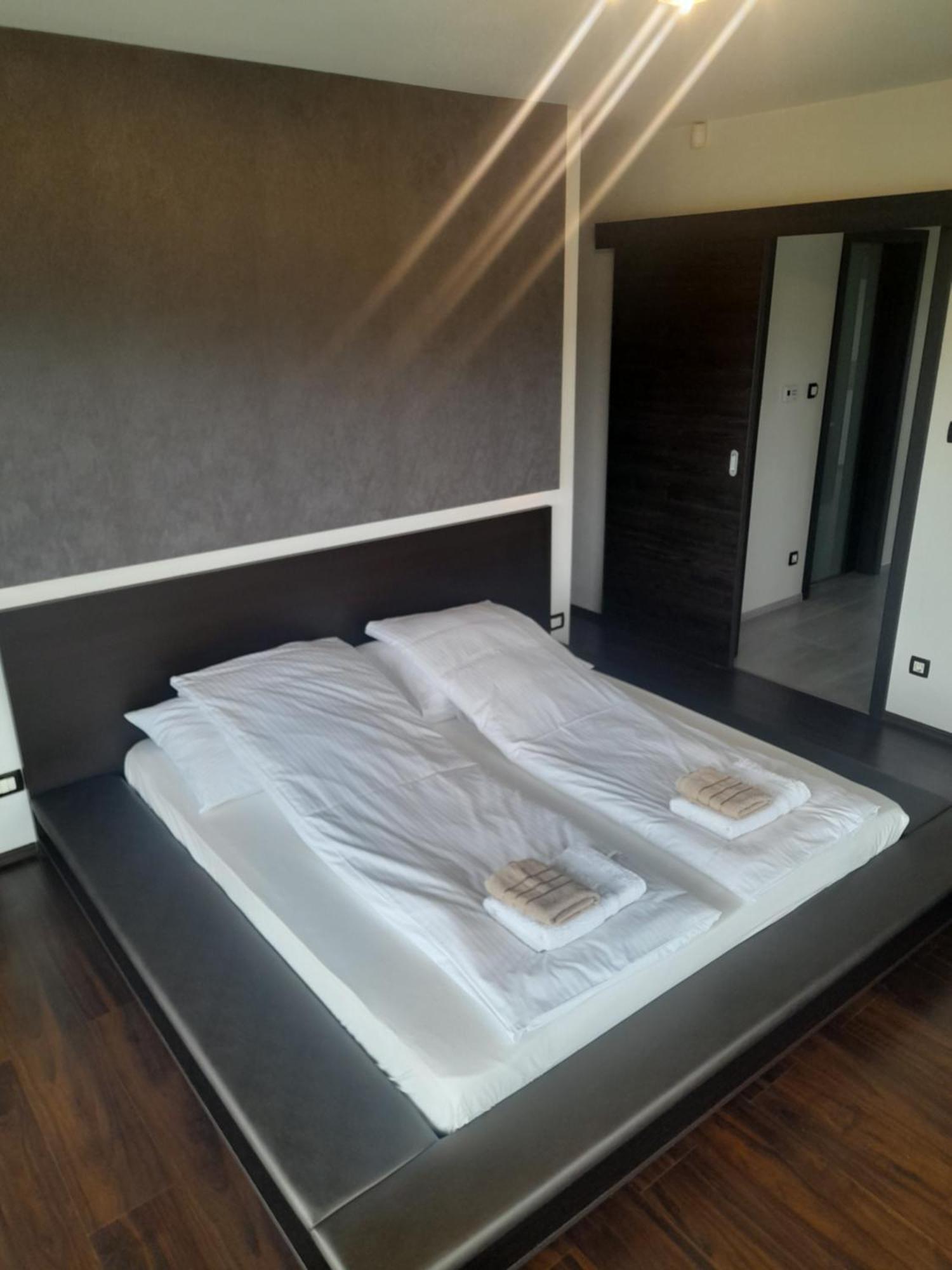 Private Family Villa 布道尔斯 外观 照片